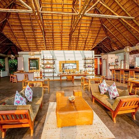 Kangulumira Lemala Wildwaters Lodge מראה חיצוני תמונה