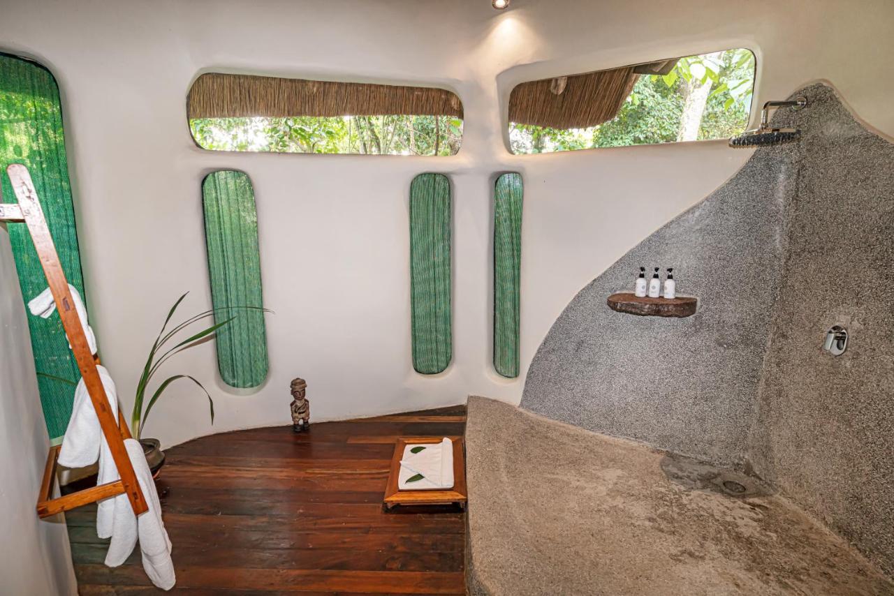 Kangulumira Lemala Wildwaters Lodge מראה חיצוני תמונה